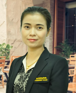 รศ.ดร.ชฎารัฐ ขวัญนาค คณบดีคณะวิทยาศาสตร์
